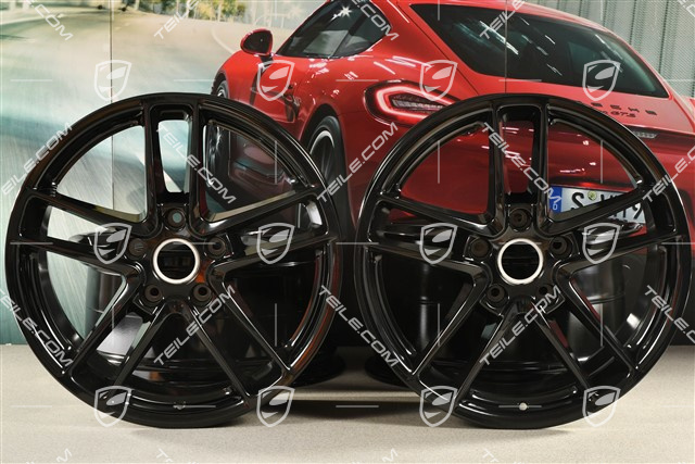 19-inch Panamera Turbo II wheel set, 10J x 19 ET61 + 9J x 19 ET60,  black high gloss