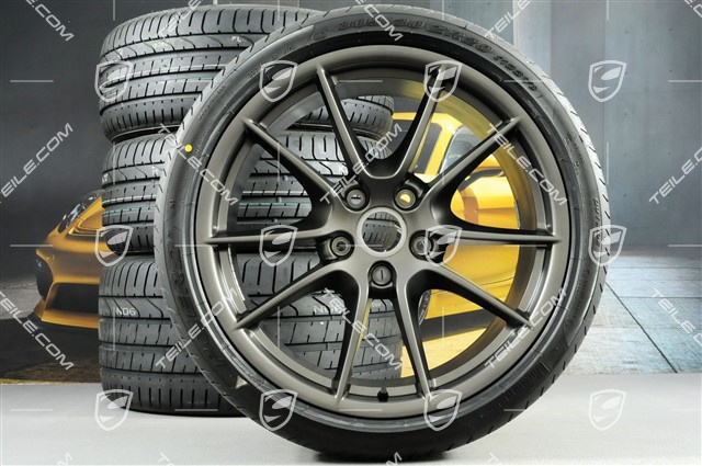 20" Sommerräder Satz Carrera S III, Felgen 8,5J x 20 ET51 + 11J x 20 ET52 + Reifen 245/35 ZR20 + 305/30 ZR20, ohne RDK-Sensoren, Platinum-Seidenmatt