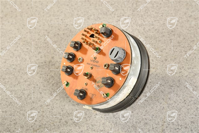 Instrument cluster fuel temperature gauge with indicator lights