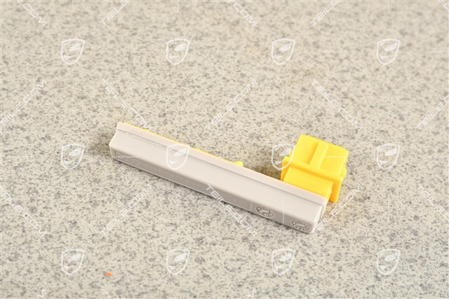 Brake fluid level sensor