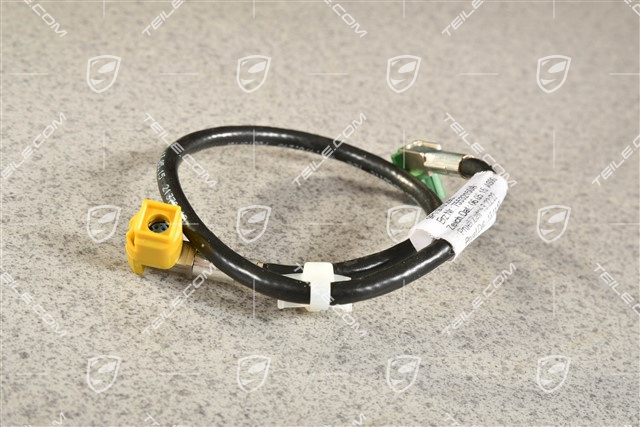 Multimedia interface connecting wire (Central computer > USB hub)