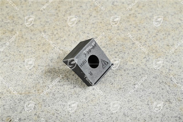 Spacer, R Spacer, R