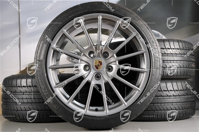 20-inch Panamera Sport summer wheel set, 2 x 9,5J x 20 ET 65 + 2 x 11,5 J x 20 ET 63, tyres 255/40 ZR20 + 295/35 ZR20 with TPM