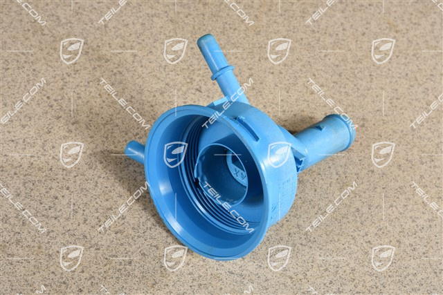 Coolant filler neck with cap