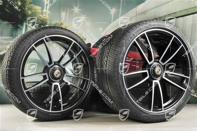20"+21" Turbo S Winterräder Satz, Zentralverschluss Felgen 8,5J x 20 ET40 + 11J x 21 ET66 + NEUE Goodyear Winterreifen 245/35 R20 + 305/30 R21