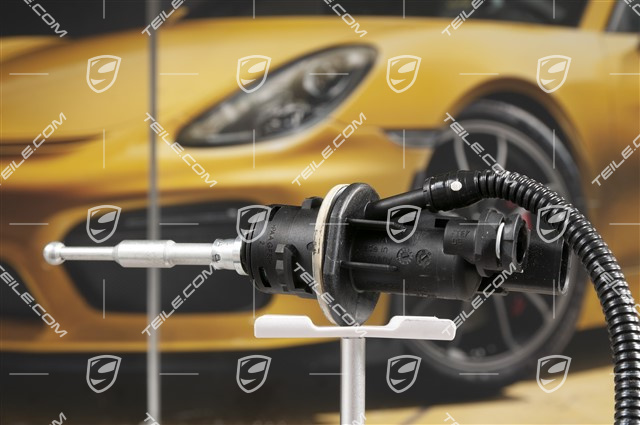 Clutch master cylinder