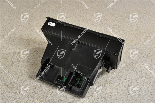 Air condition control panel, manually adjustable, Vented / heated seats