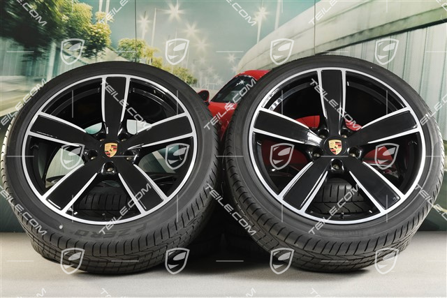 22" Sommerräder Satz Sport Classic, Felgen 10J x 22 ET48 + 11,5J x 22 ET61 + NEUE Pirelli Sommerreifen 285/35 ZR22 + 315/30 ZR22, Schwarz Hochglanz, mit RDK-Sensoren