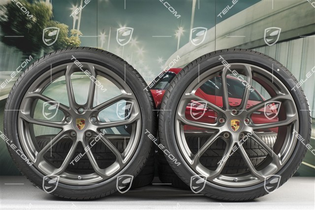 22-inch Cayenne Coupé GT summer wheel set, rims 10J x 22 ET48 + 11,5J x 22 ET52 + NEW Pirelli P Zero summer tyres 285/35 R22 + 315/30 R22, with TPMS