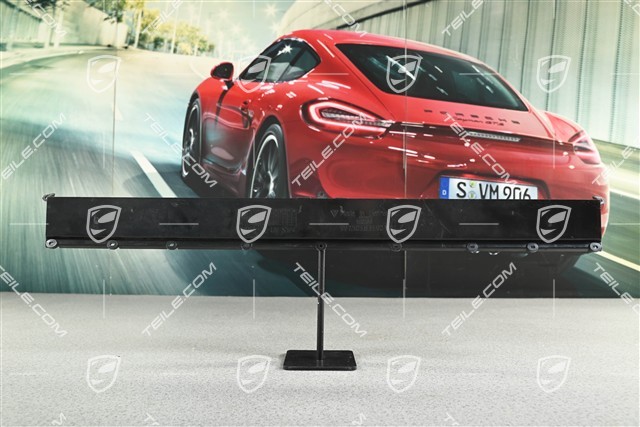 GT3 Frame for upper air outlet grille, Facelift 2010-