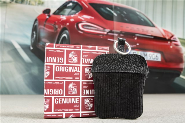 Porsche Classic Key case with embossed Porsche crest, Corduroy