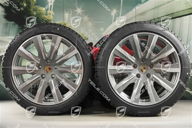 20" Taycan Tequipment Design Winterräder Satz, Felgen 9J x 20 ET54 + 11J x 20 ET60 + NEUE Pirelli Winterreifen 245/45 R20 + 285/40 R20