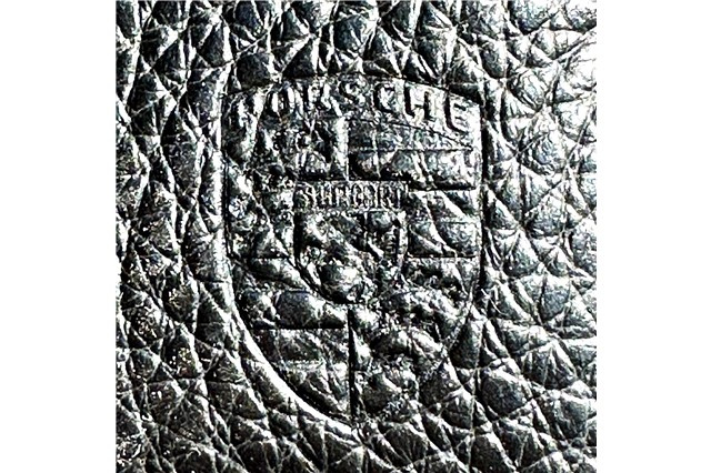 Porsche Classic Key case with embossed Porsche crest, Corduroy