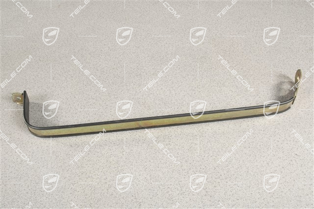 Fuel tank tensioning / restraining strap