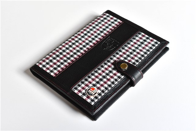 "60Y 911" document folder, in a houndstooth pattern, with embossed Porsche Crest, anniversary 60 Years of 911 badge