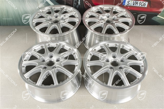 18-inch GT3 SportDesign wheel set, 8J x 18 ET52 + 10J x 18 ET65