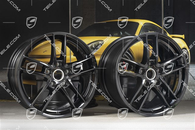 19-inch Panamera Turbo II wheel set, 10J x 19 ET61 + 9J x 19 ET60, black high gloss