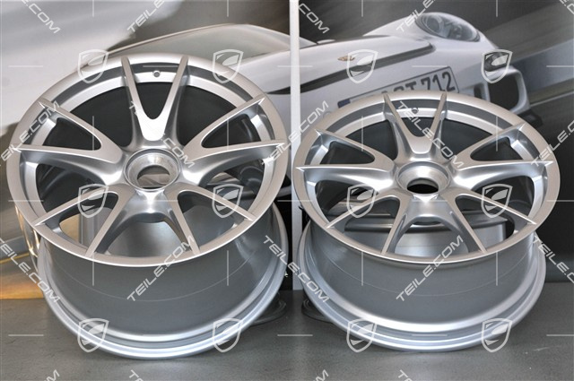19-inch GT3RS II 4.0 / GT2RS wheel set, silver, front 9J x 19 ET47+ rear 12J x 19 ET48