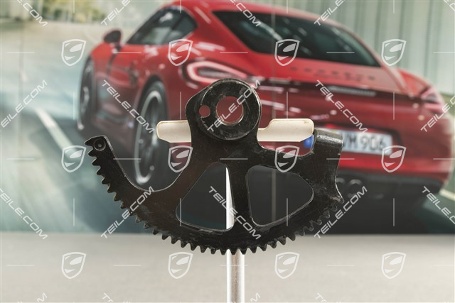 Gear for bonnet spoiler