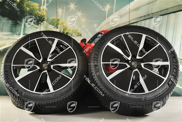 21" Macan Turbo Winterräder Satz, Felgen 8,5J x 21 ET27 + 10,5J x 21 ET47 + Michelin Pilot Alpin 5 SUV Winterreifen 255/45 R21 + 285/40 R21, in Schwarz Hochglanz