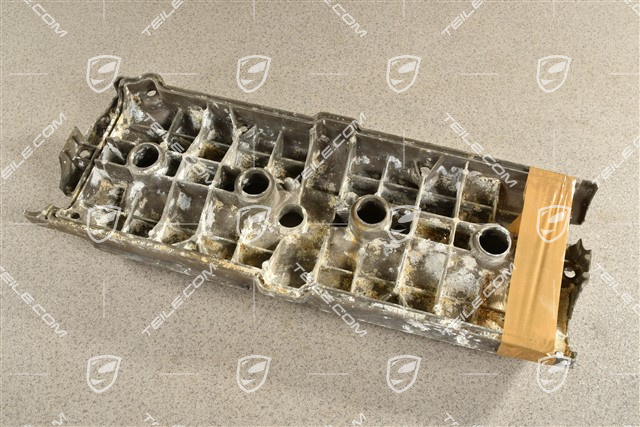 Cylinder head cover / rocker / valve cover