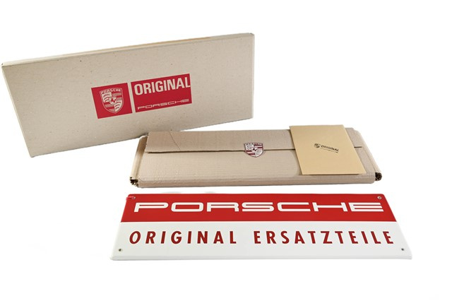 Enamel sign "Porsche Original Ersatzteile", 63,5 x 19,5 x 1 cm