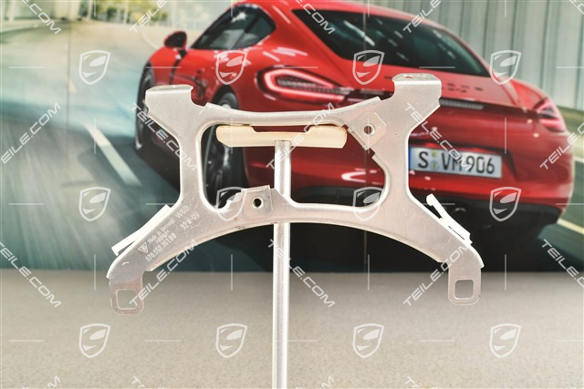 Dashboard trim lower support