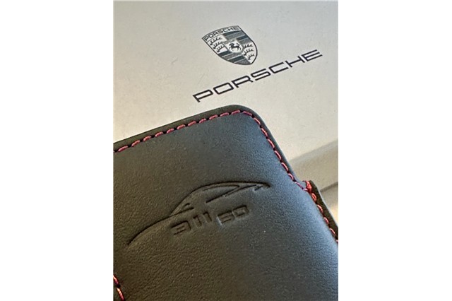 Porsche pokrowiec skórzany wielofunkcyjny