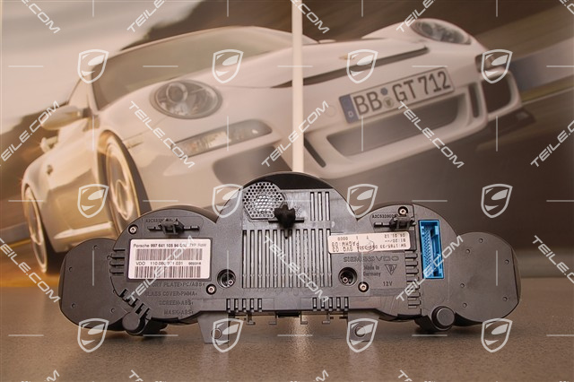 GT3 Facelift instrument cluster, 6-speed manual transmission