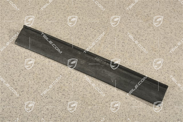 Engine compartment rubber gasket, L=R