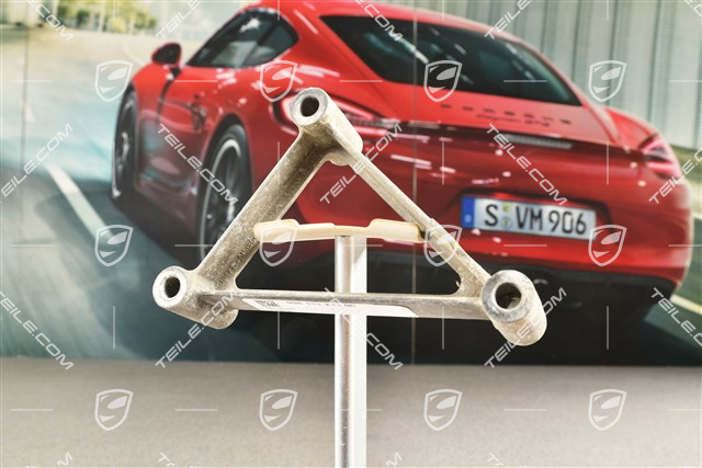 Adapter des Auspuffanlagenhalters an das Schaltgetriebe, 5-Gang