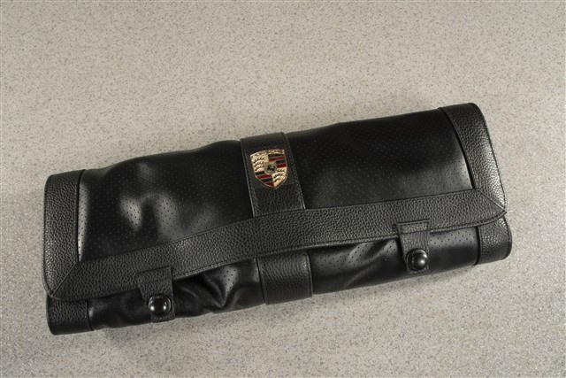 Porsche Classic Werkzeugtasche 993, schwarzes Lochleder