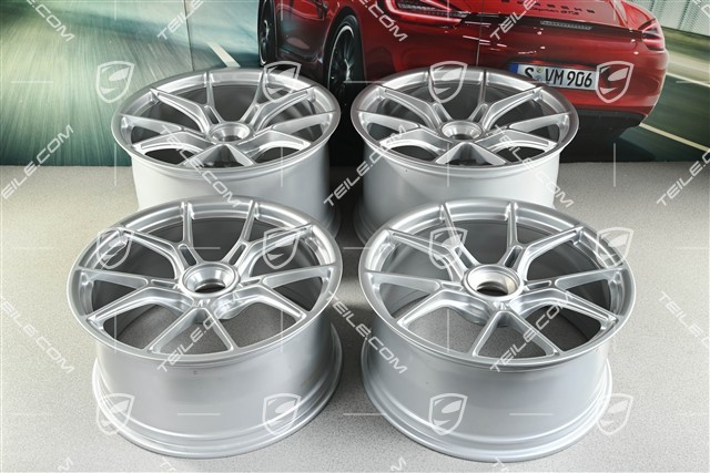 20+21 -inch GT3 wheel rim set, 9,5J x 20 ET46 + 12J x 21 ET45, brilliant silver