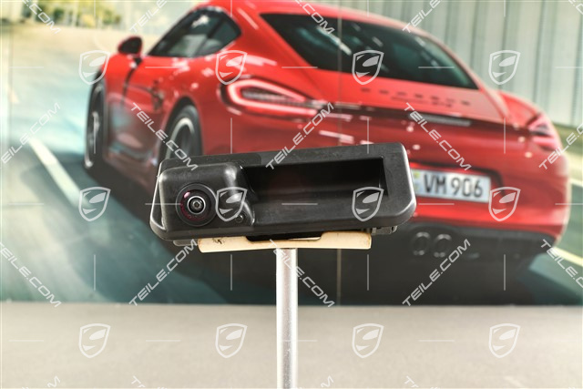 Rückfahrkamera Real Top View mit integrierter Tastschalter, Heckklappe Sport Turismo