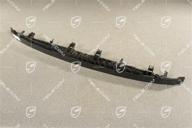 Cross member upper