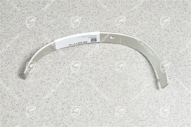 Tailpipe trim, L Tailpipe trim, L