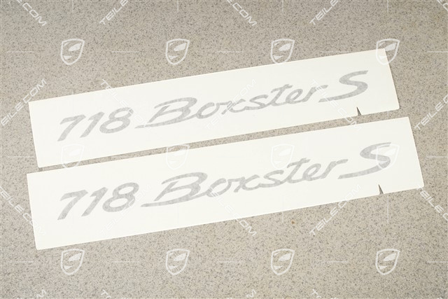 Satz Dekorstreifen mit "718 Boxster S", Schriftzug, Seitlich, Schwarz Satz Dekorstreifen mit "718 Boxster S", Schriftzug, Seitlich, Schwarz