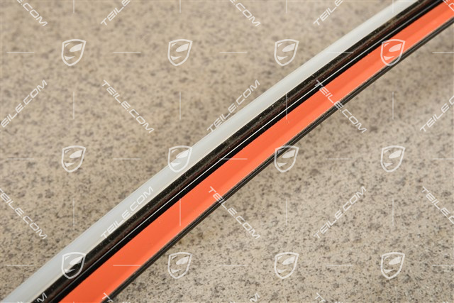 Windshield gasket, lower