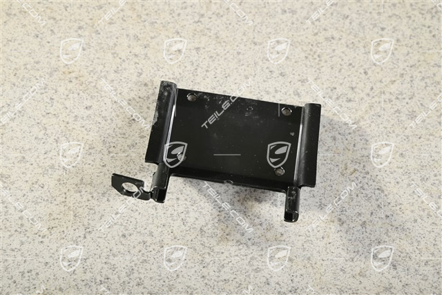 Retaining plate