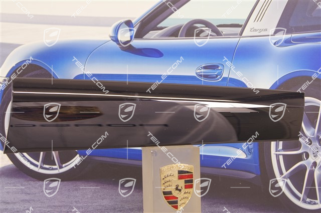 Dashboard moulding trim, Piano black high gloss Dashboard moulding trim, Piano black high gloss