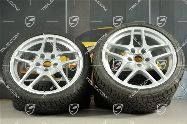 19-inch Carrera S II winter wheels, wheels: 8J x 19 ET57 + 11J x 19 ET67, Nokian WR winter tyres 235/35 R19 + 295/30 R19, without TPMS