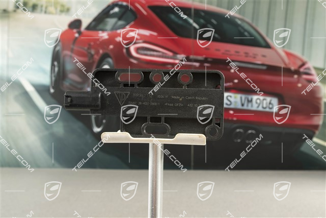 Antenna Entry and Drive, Outer