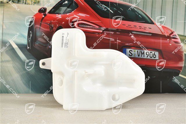 Window cleaning system reservoir / tank with Night Vision
