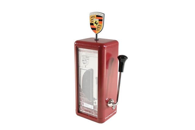 Spark plug stand / spark plug dispenser / display stand for accessories
