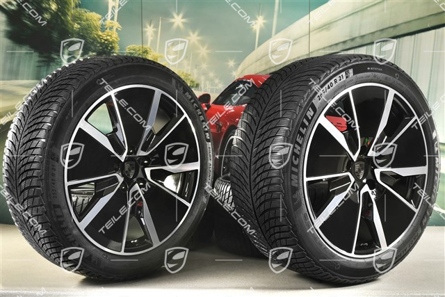 21" Macan Turbo Winterräder Satz, Felgen 8,5J x 21 ET27 + 10,5J x 21 ET47 + Michelin Pilot Alpin 5 SUV Winterreifen 255/45 R21 + 285/40 R21, in Schwarz Hochglanz