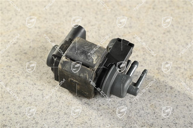 Pressure converter valve