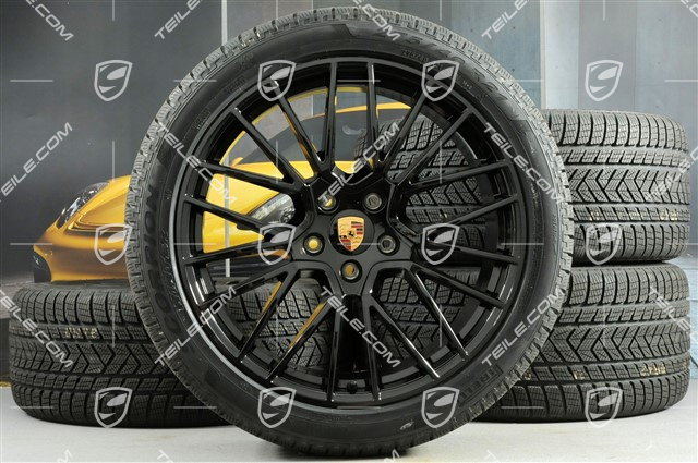21-inch Cayenne COUPÉ RS Spyder winter wheel set, rims 9,5J x 21 ET46 + 11,0J x 21 ET49 + NEW Pirelli winter tyres275/40 R21 + 305/35 R21, with TPMS, black high gloss