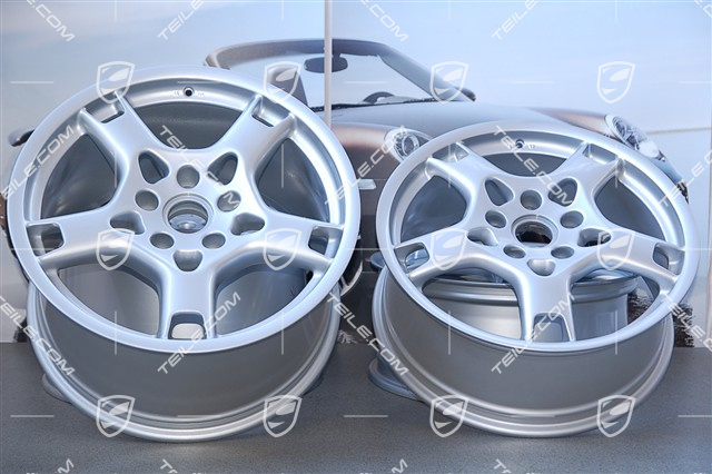 19-inch Carrera S wheel set, 8J x 19 ET57 + 11J x 19 ET51 19-inch Carrera S wheel set, 8J x 19 ET57 + 11J x 19 ET51