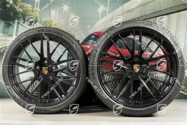 20"+21" Turbo V Winterräder Satz, Felgen 8,5J x 20 ET40 + 11J x 21 ET66 + NEUE Winterreifen 245/35 R20 + 305/30 R21
