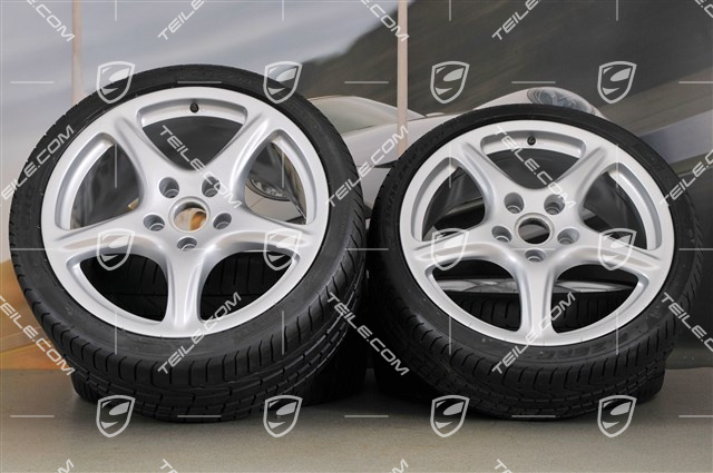19-inch Carrera Classic summer wheel set, wheels 8J x 19 ET57 + 11J x 19 ET67 + NEW Pirelli tyres 235/35 ZR19 + 295/30 ZR19